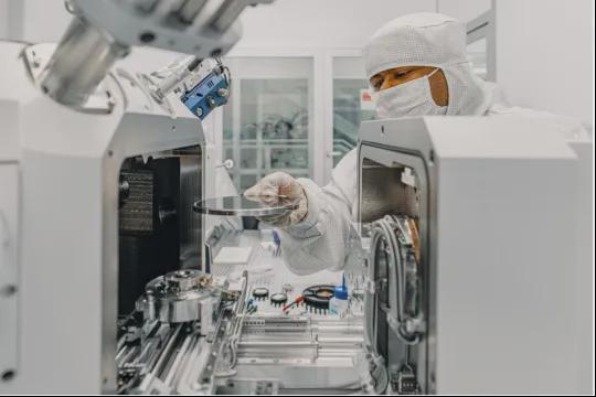 搞大事 法国邀请芬兰公司建量子工厂